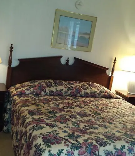 Olde Court Motel